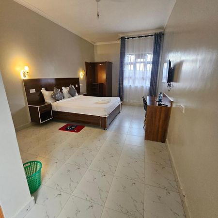 Grand Amoena Guest House Naivasha Exterior foto