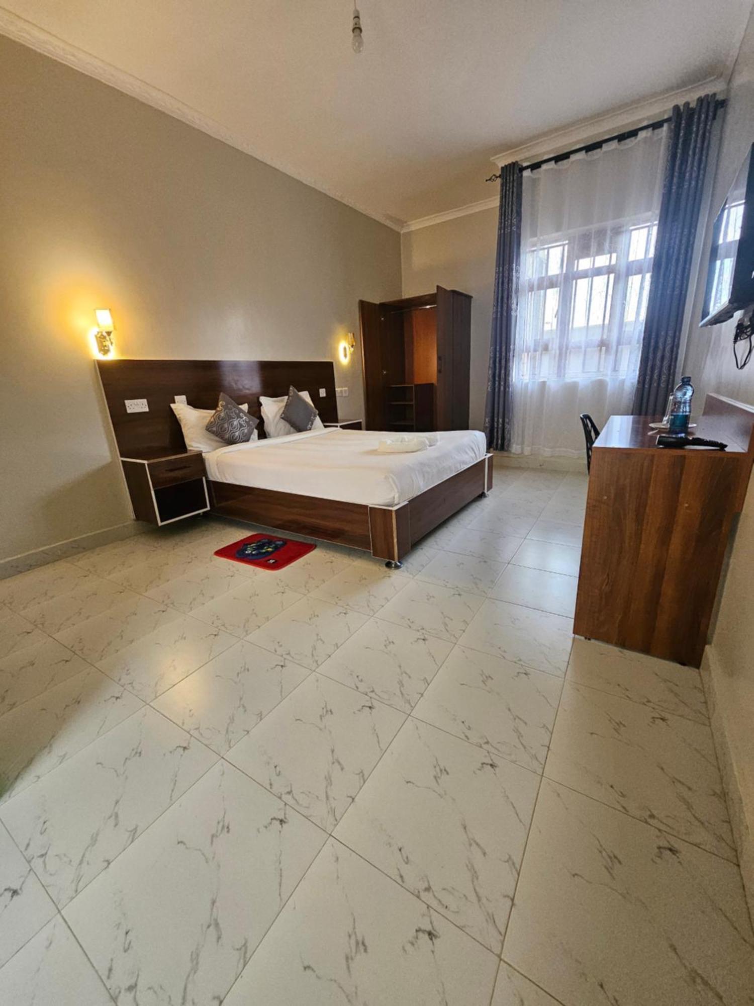 Grand Amoena Guest House Naivasha Exterior foto